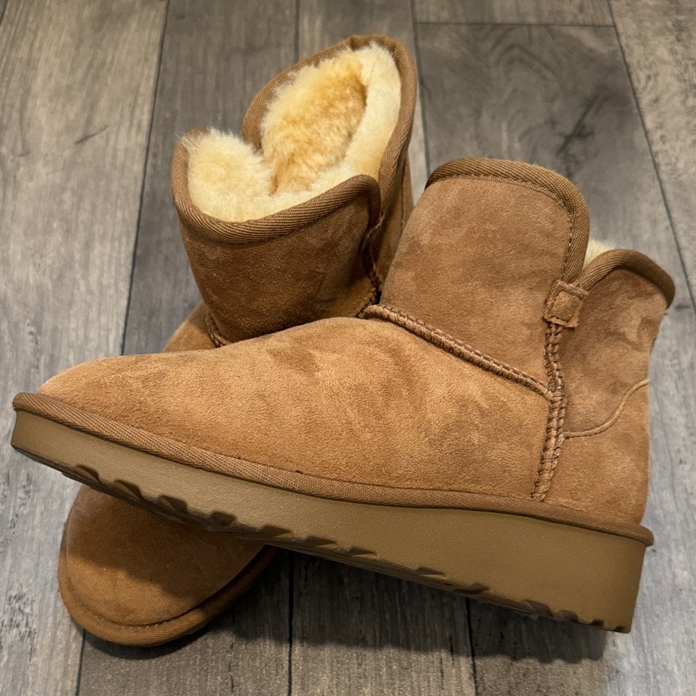 Tan Shearling-Lined Ankle Boots
